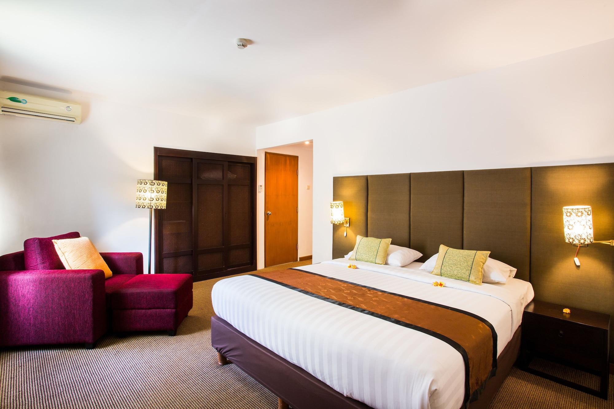 ปลากู ฮอลิเดย์ โฮเต็ล Hotel นูซาดูอา ภายนอก รูปภาพ